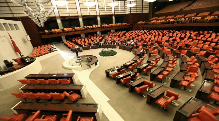 Meclis'teki 5 partiden ortak anayasa teklifi
