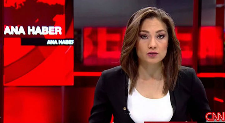 ‘AKP istedi, CNN Türk Nevşin Mengü’yü ekrandan çekti’