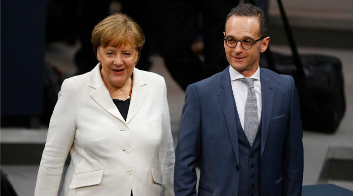 Almanya Dışişleri Bakanı 'Hafter ateşkese uyacak' dedi, Merkel 'iyi haber' yorumunu yaptı