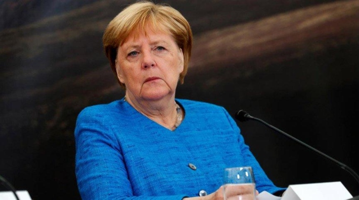 Merkel: Türkiye'nin insan hakları standartlarını yükselteceğini umuyoruz
