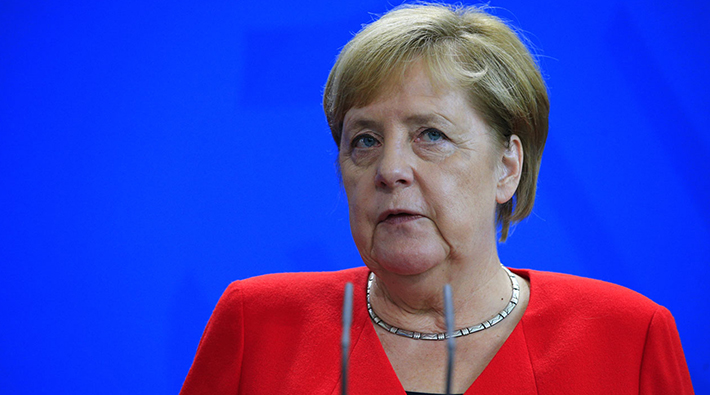 Merkel: Mevcut şartlar altında Türkiye'ye silah satmayacağız