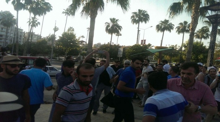 Mersin'de Onur Yürüyüşü'ne gerici saldırı