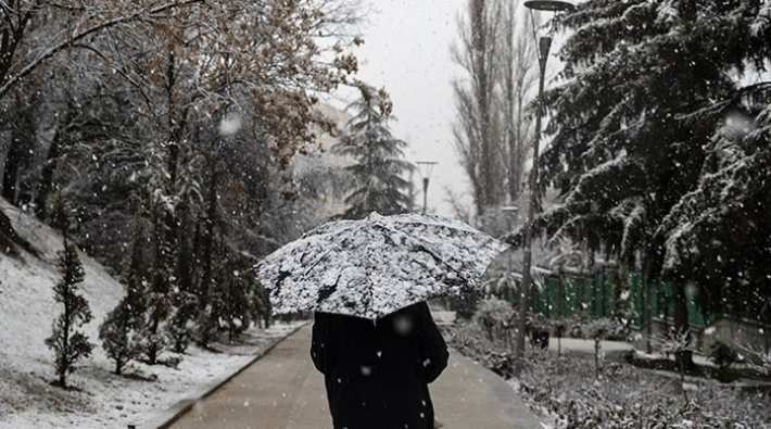 Meteoroloji uyardı: Trakya'da başlayacak kar yağışı İstanbul'a da geliyor