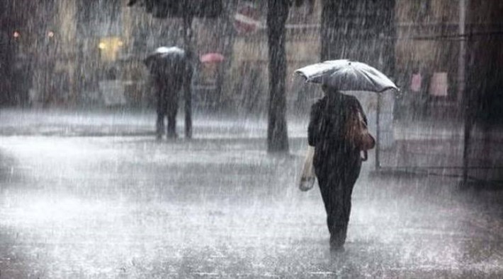 Meteoroloji'den Marmara ve Ege Bölgesi için fırtına ve şiddetli yağış uyarısı