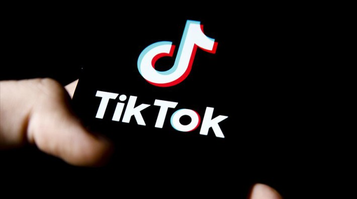 Mısır'da mahkeme TikTok videoları çeken 5 kadına hapis cezası verdi