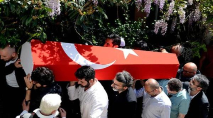 Mısıroğlu'nun tabutuna Türk bayrağı sarılmasına suç duyurusu