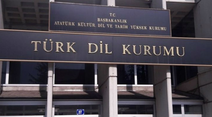 TDK'daki cinsiyetçi ifadelerin kaldırılması talebine ret