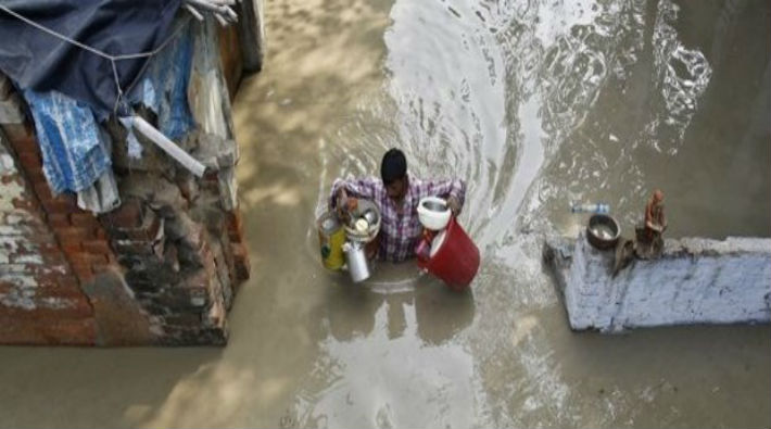 Muson yağmurlarında 66 kişi öldü