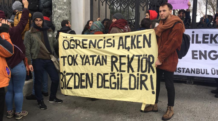 Öğrenciler direndi, İÜ Rektörlüğü geri adım attı: Yemekhanelerdeki sistem eskisi gibi devam edecek