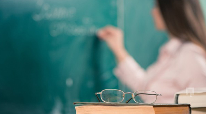 Öğretmenlerin 'eğitim öğretim' hakkında konuşmaları yasaklandı