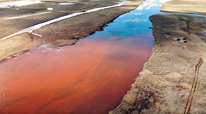 Sibirya’da 20 ton dizel yakıt nehre sızdı, acil durum ilan edildi