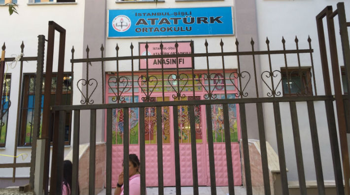 ÖZEL | Okul duvarını AKP propagandası için kullandılar
