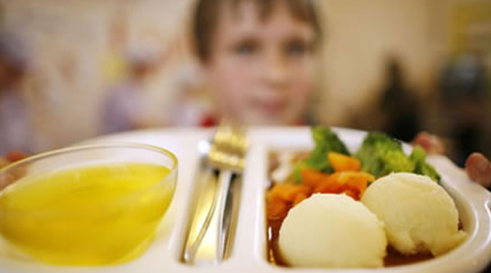 Okullarda 11 liralık yemek öğrenciye 25 liraya satılıyor