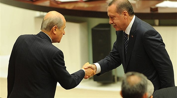 ‘Olası AKP- MHP ittifakında iki olasılık’
