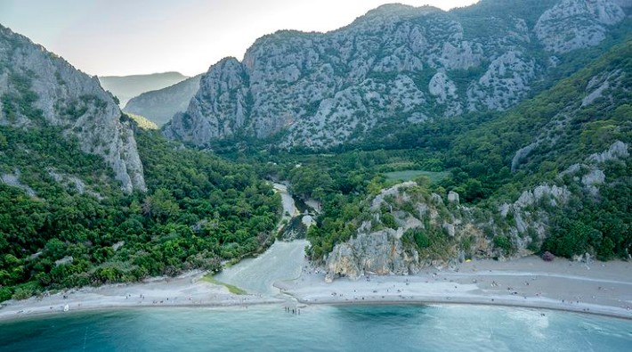 Antalya'da doğa katliamı tedirginliği: Olimpos ranta açıldı
