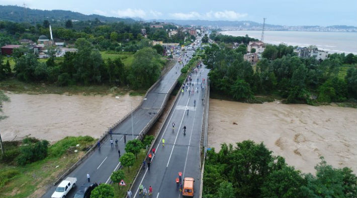 Ordu’da facia: Köprüler yıkıldı, mahsur kalanlar kurtarıldı