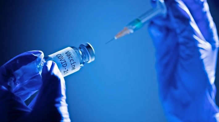 Oxford Üniversitesi'nin geliştirdiği koronavirüs aşısı yüzde 70 koruma sağladı