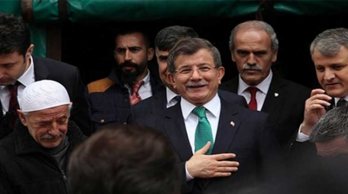 'Öyle şeyler olacak ki, artık seçmenin büyük bir bölümü AKP'yi terk edecek'
