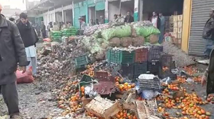 Pakistan'da pazar yerinde patlama