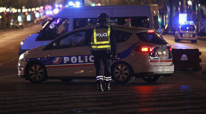 Paris'te polis 3 kişiyi öldürdü