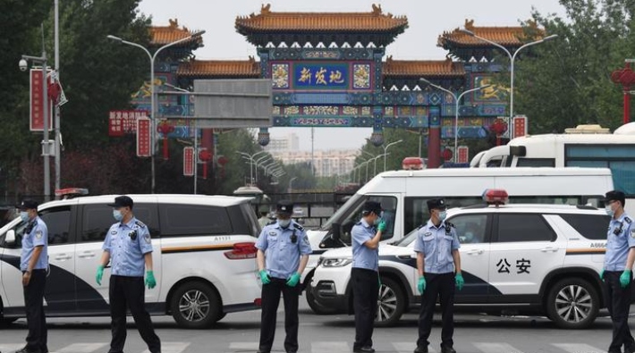 Pekin'de artan vaka sayıları nedeniyle 'acil durum' ilan edildi