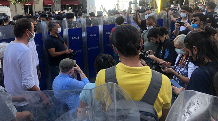 Barış Mitingi engellendi: Polis saldırdı, 47 kişi gözaltına alındı!
