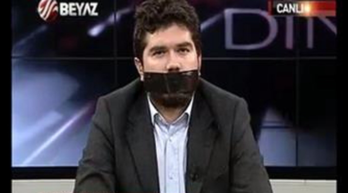 Rasim Ozan Kütahyalı'ya İlker Başbuğ'a hakaret cezası