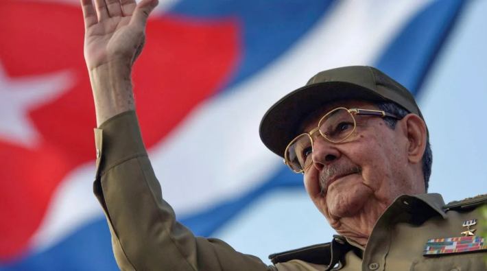 Raul Castro: Yaşadığım süre boyunca devrimi ve sosyalizmi savunmak için hazırım