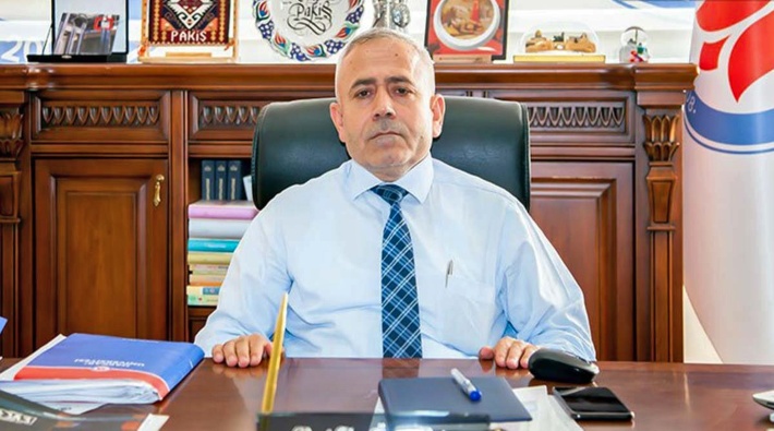 Rektör Ömer Pakiş'in torpili mahkemelik oldu: 28 adayı eleyip oğlunu almıştı