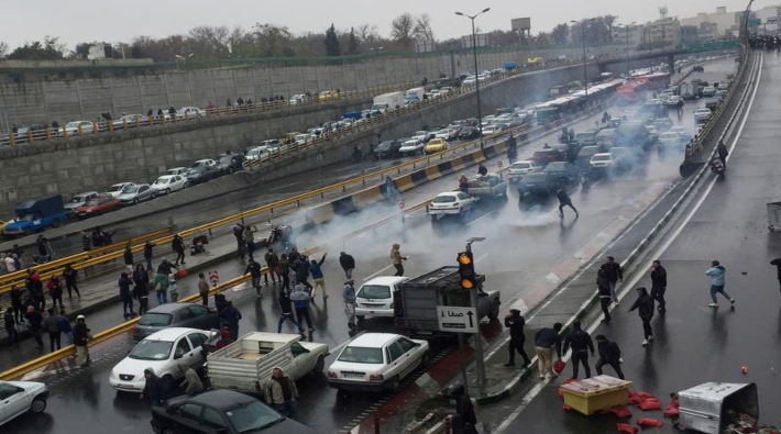 Reuters: İran'daki gösterilerde 1500 civarında kişi öldü