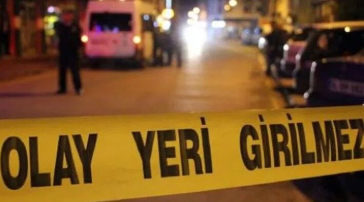 İstanbul'da genç bir çift, çocuklarını yakınlarına bırakıp intihar etti