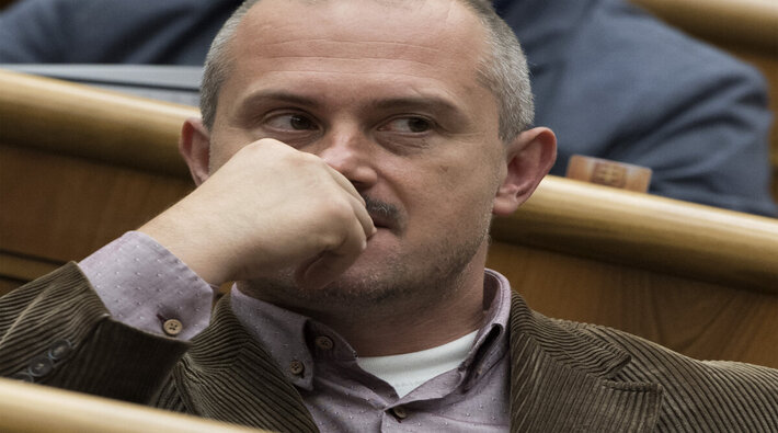 Slovak ırkçı parti lideri Marian Kotleba, Nazi çağrışımları yapan sembolleri kullandığı için dört yıl hapse mahkum edildi