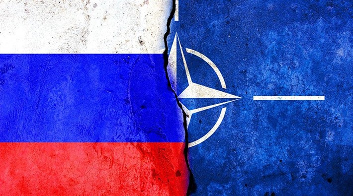Rus vekil: Avrupa'ya orta menzilli füzeler konuşlandırılması halinde Rus silahları, NATO karargahını hedef alacak
