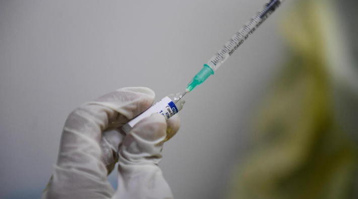 Rusya'da üçüncü Covid-19 aşısı tescillendi