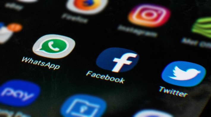 Rusya'dan WhatsApp, Twitter ve Facebook’a para cezası