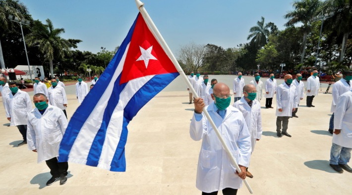 Covid-19 sebebiyle sadece 83 can kaybının yaşandığı Küba, salgını kontrol altına aldığını duyurdu