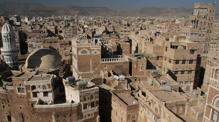 Yemen’de otele hava saldırısı: En az 30 ölü