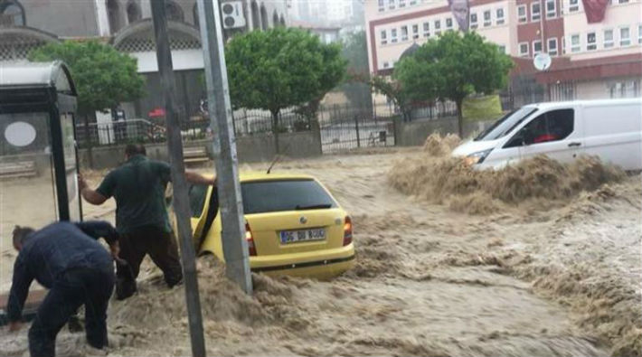 İlçe Sağlık Müdürlüğü, belediyeye yazı göndermiş: Sel felaketinin ardından 'şebeke suyu kullanmayın' uyarısı
