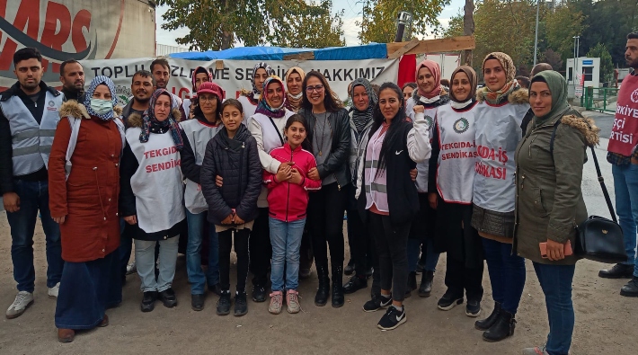 TİP Milletvekili Sera Kadıgil'den direnişteki Adkoturk işçilerine dayanışma ziyareti
