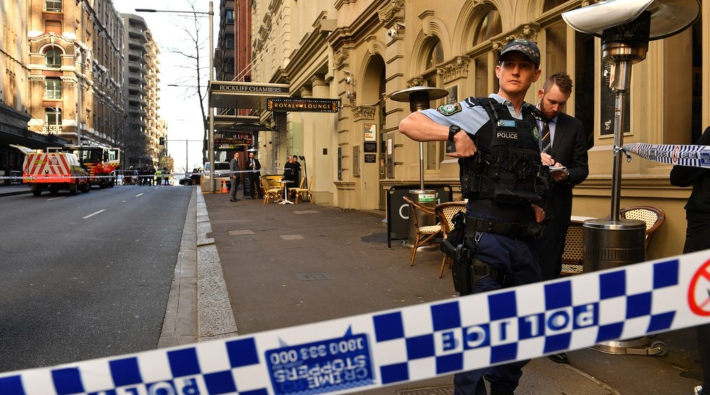 Sidney'de bıçaklı saldırı: Saldırgan 'Allahu ekber' diye bağırdı