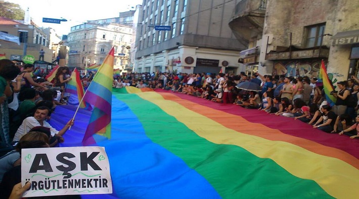 Sıradan faşizm devam ediyor: İstanbul Valiliği Trans Onur Yürüyüşü’nü yasakladı