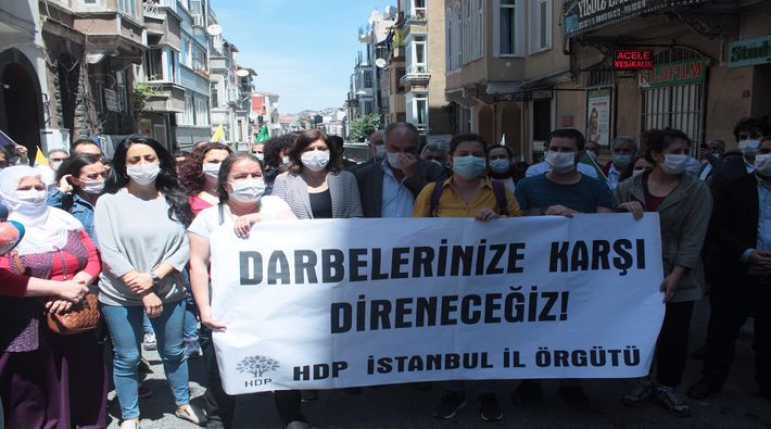 HDP'nin yürüyüş çağrısı sonrası 10 ilde girişlere yasaklama getirildi