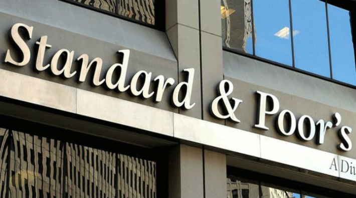 Standard and Poor's, 4 Türk bankasının not görünümünü düşürdü