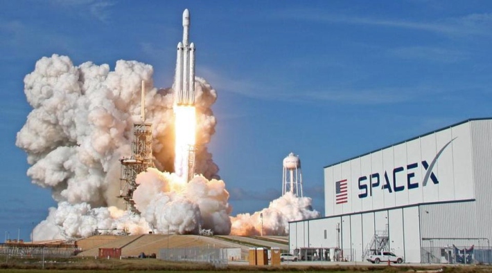 SpaceX ikinci kez uzaya astronot gönderecek 