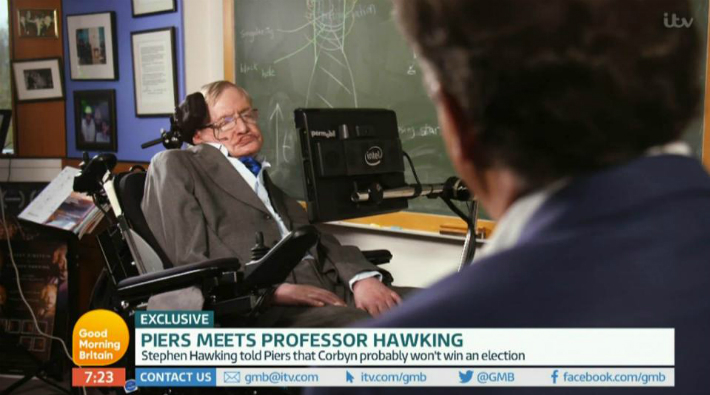 Stephen Hawking uzay yolculuğuna hazırlanıyor