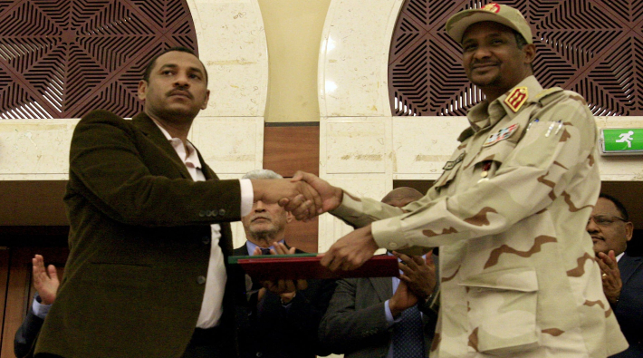 Sudan'da askerler ve muhalefet arasında anlaşma sağlandı