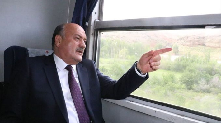 AKP Milletvekili Süleyman Karaman: Bizi dolarla terbiye edemeyeceksiniz