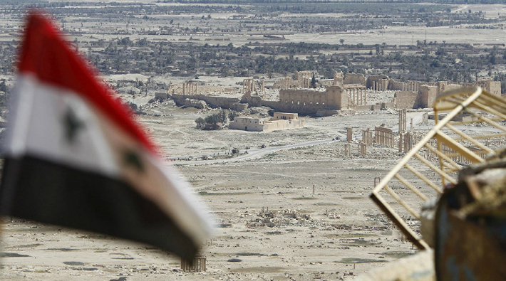 Suriye ordusu Palmira'yı IŞİD'den kurtardı