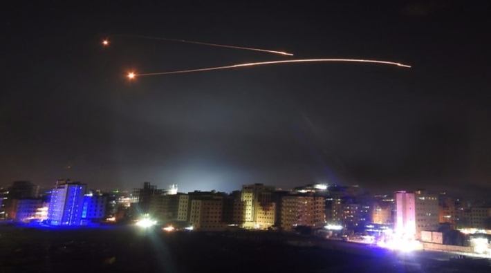 İsrail'den Suriye'ye hava saldırısı: 3 asker hayatını kaybetti