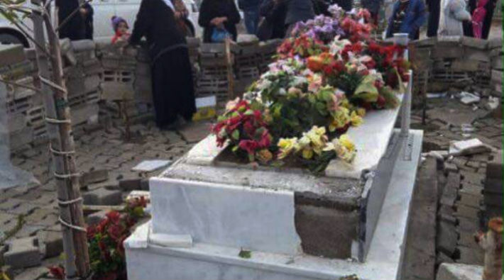 Suruç Katliamı'nda hayatını kaybeden Süleyman Aksu'nun mezarına saldırı